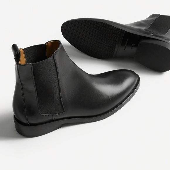 Everlane Shoes - Everlane The Modern Chelsea Boot Size 6.5